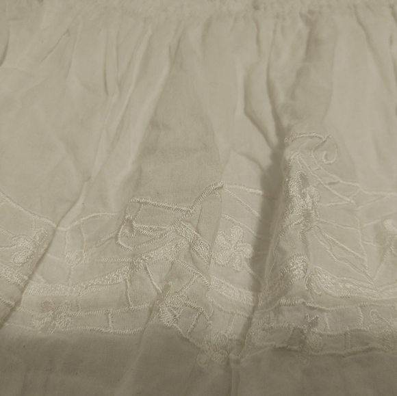 White Dress - Picture 4 of 5